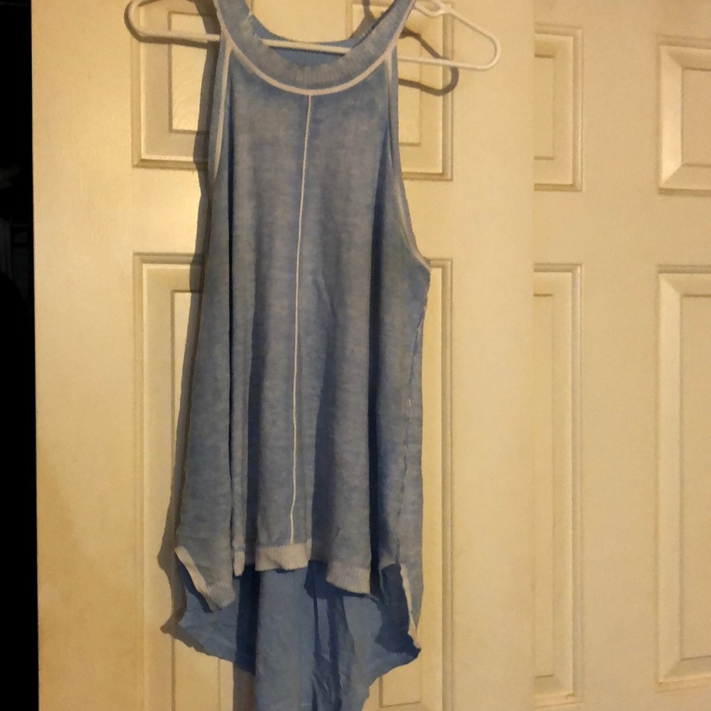 525 America sleeveless sweater